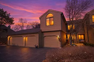 328 Indian Point, Lake Barrington, IL 60010 - Photo 3