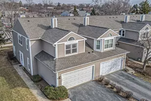 730 Hamilton Circle, Schaumburg, IL 60194 - Photo 1