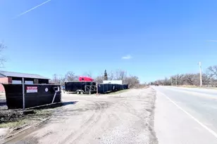 394 E Glenwood Dyer Rd, Glenwood, IL 60425 - Photo 17