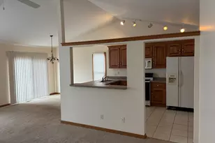 517 E Conley Dr, Elburn, IL 60119 - Photo 7