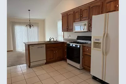 517 E Conley Drive, Elburn, IL 60119 - Photo 5