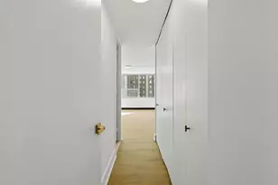 1700 E 56th St, Chicago, IL 60637 - Photo 19