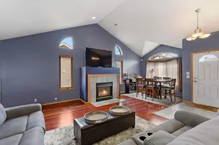 22048 Jordan Ln, Richton Park, IL 60471 - Photo 5