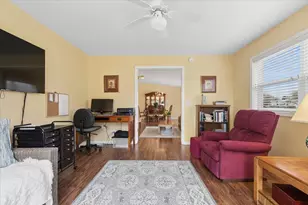 1810 Paddock Ct, Grayslake, IL 60030 - Photo 13