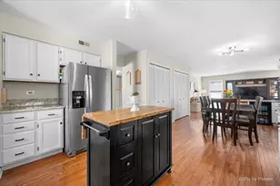 2060 Arapaho Dr, West Chicago, IL 60185 - Photo 13