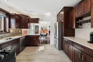 753 Newcastle Ave, Westchester, IL 60154 - Photo 11