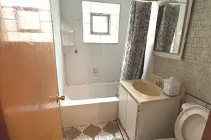 3534 W 72nd St, Chicago, IL 60629 - Photo 5