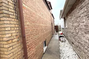 3534 W 72nd St, Chicago, IL 60629 - Photo 19