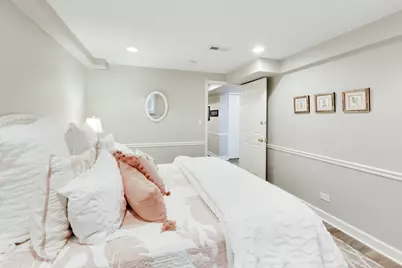 860 S Carriageway Lane, Palatine, IL 60067 - Photo 35