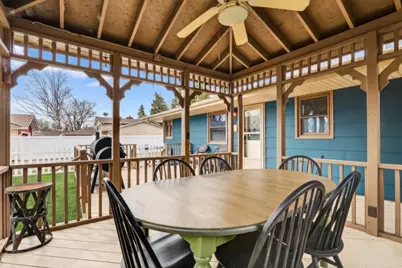 535 Thompson Avenue, Winthrop Harbor, IL 60096 - Photo 7