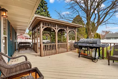 535 Thompson Avenue, Winthrop Harbor, IL 60096 - Photo 5