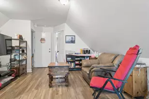 2450 N Central Park Ave, Chicago, IL 60647 - Photo 15