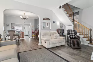 2450 N Central Park Ave, Chicago, IL 60647 - Photo 5