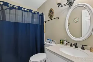 749 Shepard Ct, Gurnee, IL 60031 - Photo 9