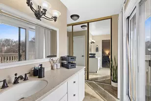 749 Shepard Ct, Gurnee, IL 60031 - Photo 11