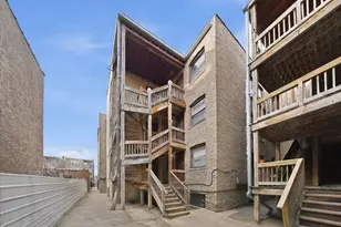 8602 S Euclid Ave, Chicago, IL 60617 - Photo 11