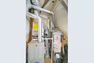 2646 Country Oaks Court, Aurora, IL 60502 - Photo 15