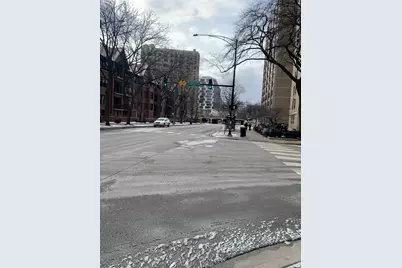 5050 S East End Avenue #1E, Chicago, IL 60615 - Photo 3