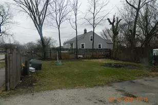 202 N Loucks St, Aurora, IL 60505 - Photo 9