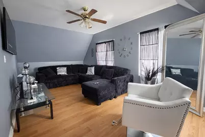 5444 W Walton Avenue, Chicago, IL 60651 - Photo 3