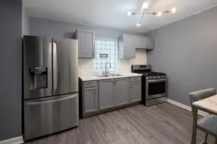 5444 W Walton Ave, Chicago, IL 60651 - Photo 5