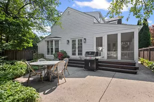 1313 Chancellor St, Evanston, IL 60201 - Photo 27