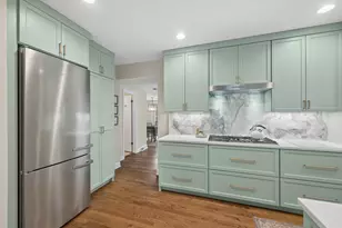 1313 Chancellor St, Evanston, IL 60201 - Photo 11