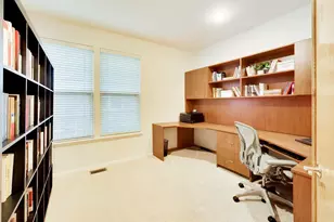 2304 Sarazen Dr, Vernon Hills, IL 60061 - Photo 13