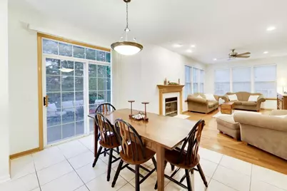 2304 Sarazen Drive, Vernon Hills, IL 60061 - Photo 11