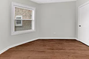 8042 S Champlain Ave, Chicago, IL 60619 - Photo 7