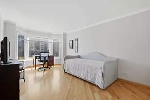400 Ascot Dr, Park Ridge, IL 60068 - Photo 19