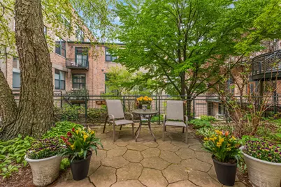 601 Linden Place #121, Evanston, IL 60202 - Photo 23