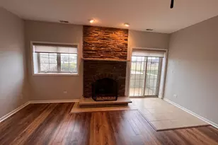 402 Chestnut Ln, Beecher, IL 60401 - Photo 5