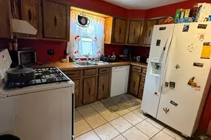 227 Blackthorn Rd, Matteson, IL 60443 - Photo 5