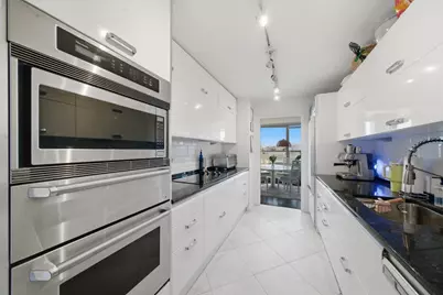 3550 N Lake Shore Drive #516, Chicago, IL 60657 - Photo 11