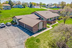 603 Waters Edge Dr, McHenry, IL 60050 - Photo 1