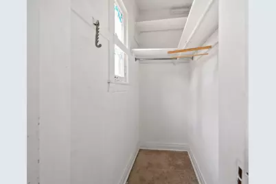 3936 W Cornelia Avenue, Chicago, IL 60618 - Photo 29