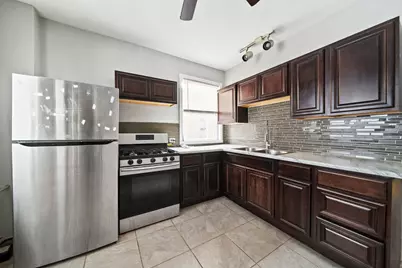 3936 W Cornelia Avenue, Chicago, IL 60618 - Photo 11