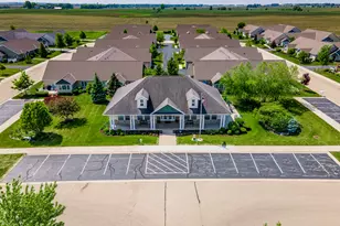 2105 Waterbury Ln W, Sycamore, IL 60178 - Photo 33
