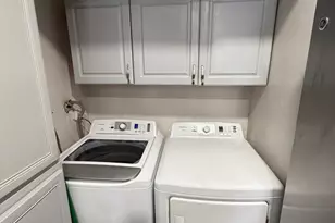 360 Meadow Ct, Vernon Hills, IL 60061 - Photo 7