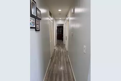 360 Meadow Court #360, Vernon Hills, IL 60061 - Photo 13