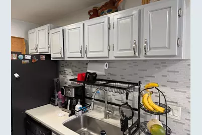 360 Meadow Court #360, Vernon Hills, IL 60061 - Photo 5