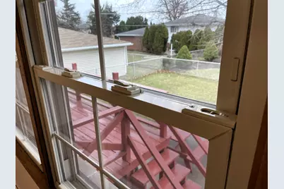 8233 S 76th Avenue, Bridgeview, IL 60455 - Photo 25