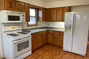 8233 S 76th Ave, Bridgeview, IL 60455 - Photo 23