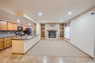 1715 Riverwood Dr, Algonquin, IL 60102 - Photo 9