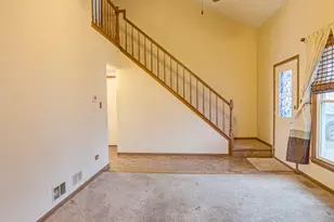 1715 Riverwood Dr, Algonquin, IL 60102 - Photo 5