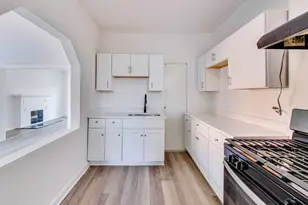 3047 W Berteau Ave, Chicago, IL 60618 - Photo 7