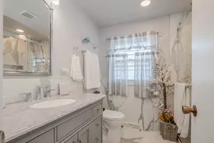 2407 Valley Dr, Lindenhurst, IL 60046 - Photo 15