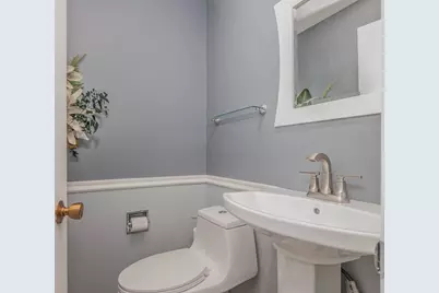 2407 Valley Drive, Lindenhurst, IL 60046 - Photo 13