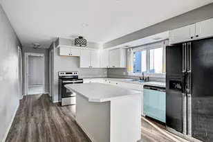 1112 Adams Ave, Wauconda, IL 60084 - Photo 7